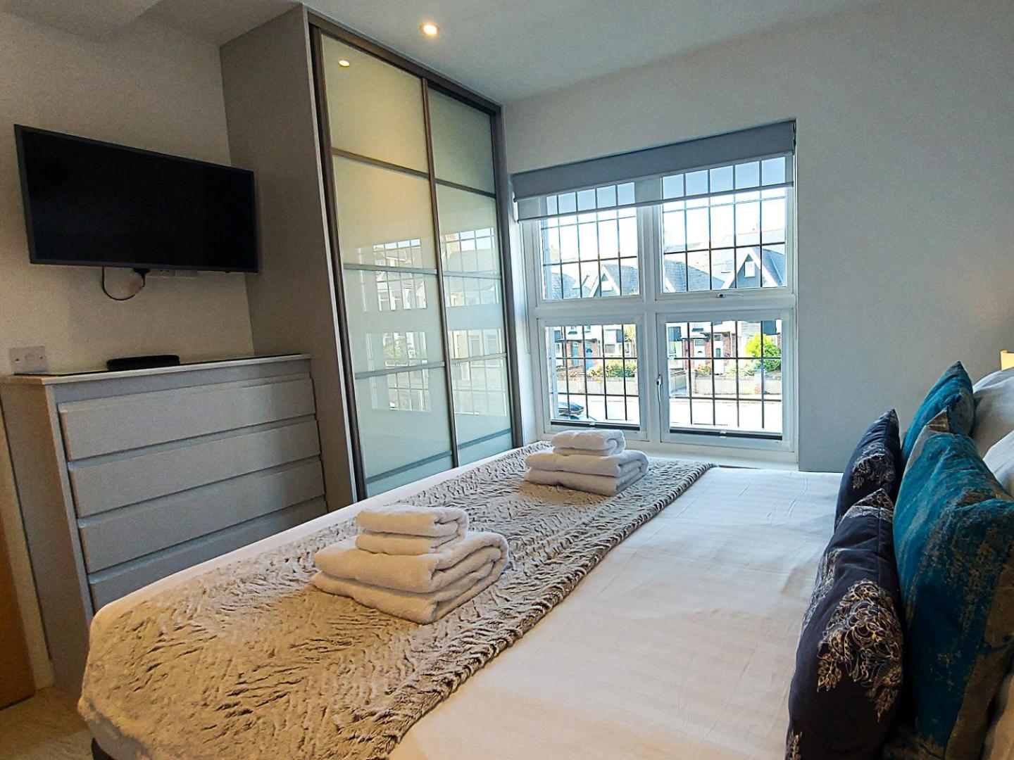 New Quay Meadow View Apartments מראה חיצוני תמונה