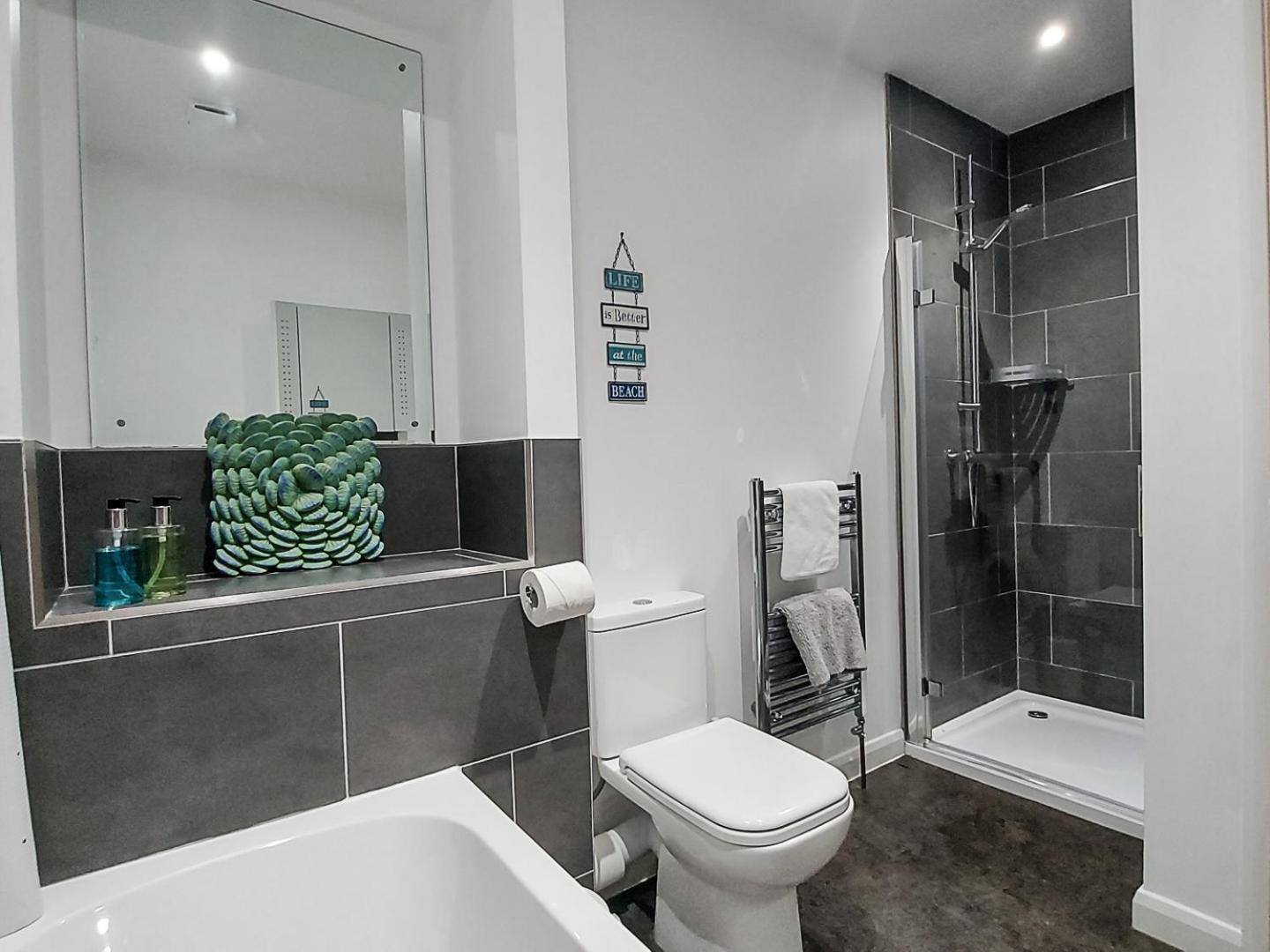 New Quay Meadow View Apartments מראה חיצוני תמונה